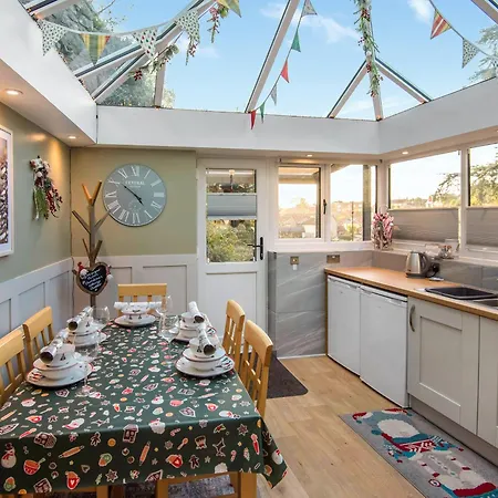 Christmas Cottage Cheddar Exterior foto